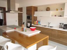 Surfcamp Deluxe – Retreat in Portugal