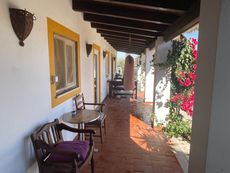 Da Silva Surf Lodges details